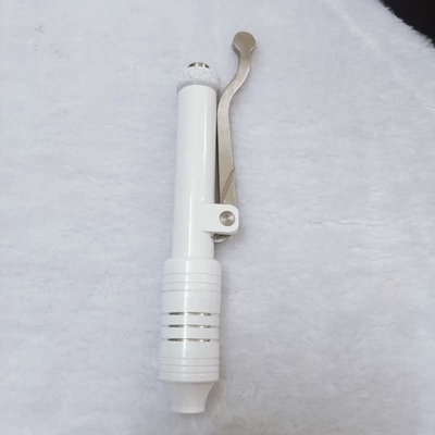 Penna acida ialuronica 0.3ml di colore bianco antinvecchiamento